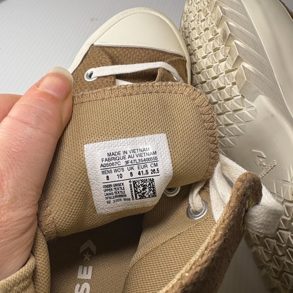 Converse Chuck Taylor All Star Lugged 2.0 Hi Shoe Womens 10 Sand Dune Floral - Picture 8 of 9